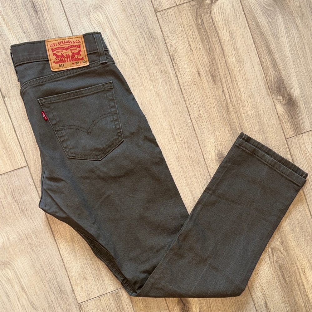 LEVI STRAUSS & CO. Grey Olive Khaki Color 511 Slim Fit Stretchy Denim Style Jean
